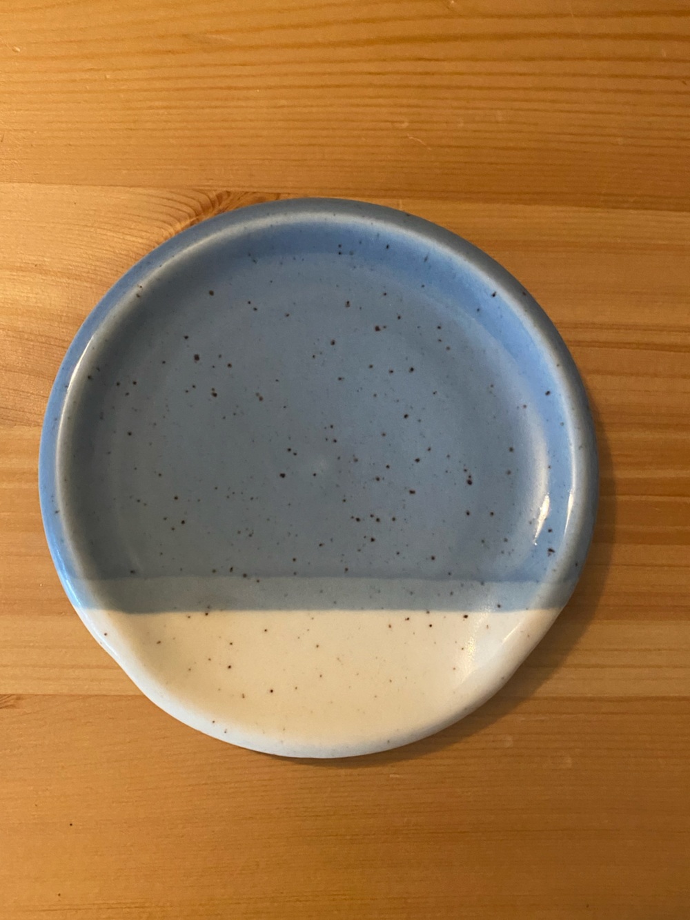 Craft Two-Tone Blue and Cream Speckled Ceramic Spoon Rest